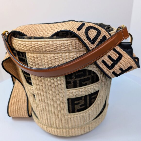 Fendi Step Out Bucket Bag Straw and Zucca Canvas Medium with Rare Strap - Picture 14 of 16